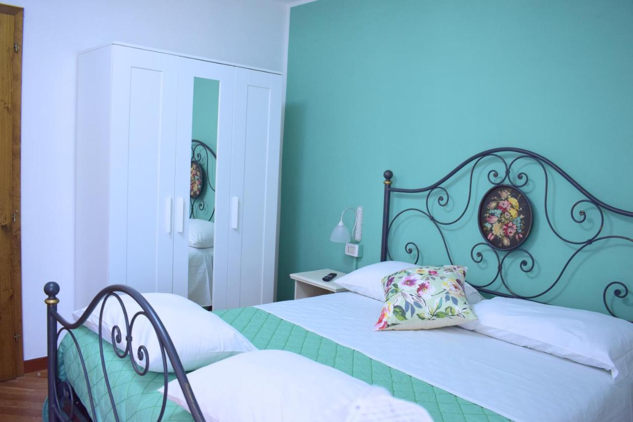 Il Ginepro B&B Piamaggio Bagian luar foto